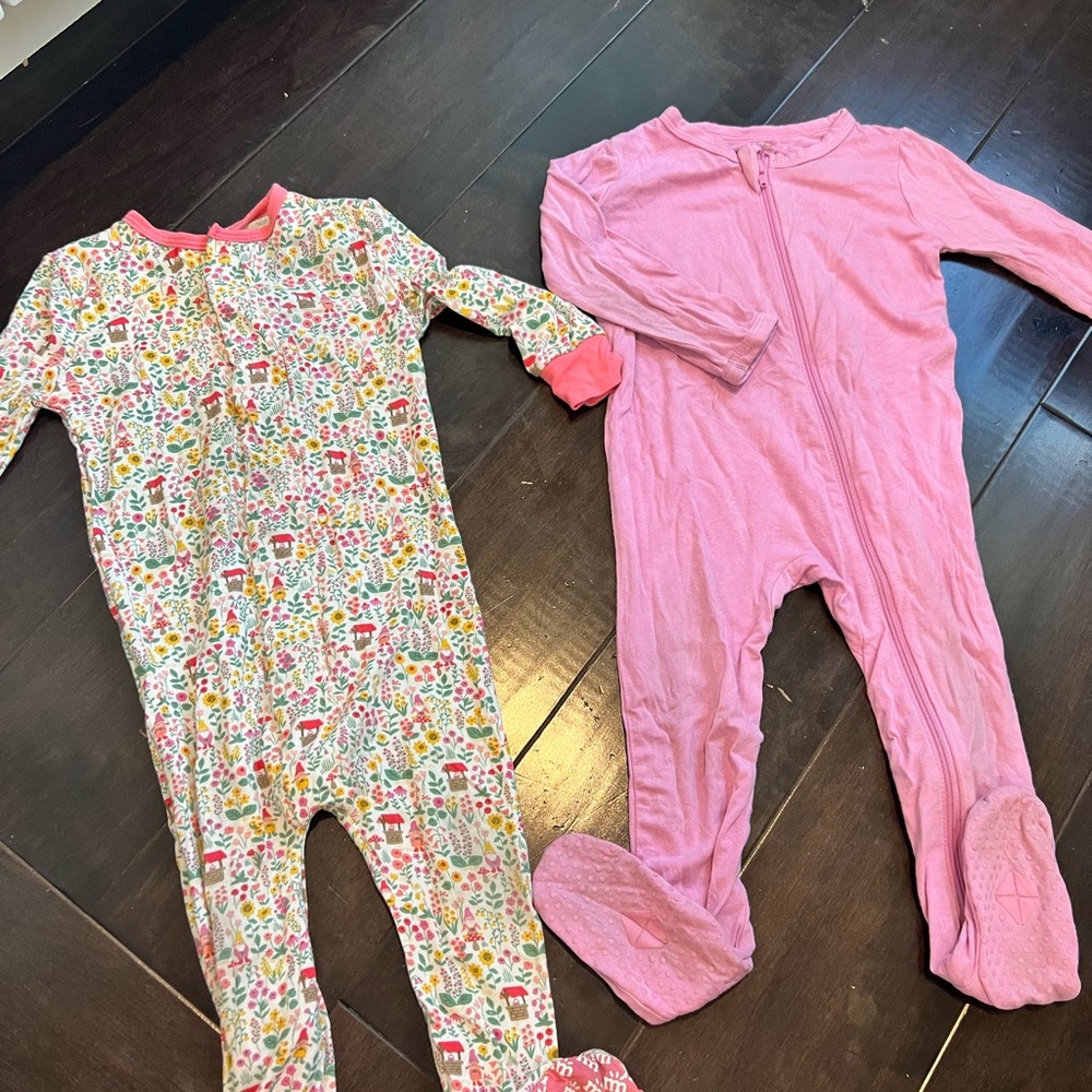 Magnetic Me Garden Gnome & pink Kyte Baby Kids Footie pajamas